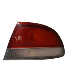 Lanterna Direita Mazda 626 Glx 1993 1994 1995 1996 1997 Direito/passageiro Vermelho