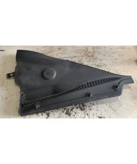 Acabamento Churrasqueira Ld Esquerdo Bmw 118i 2012 Preto