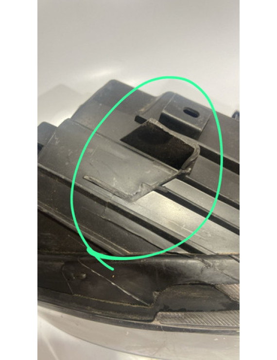 Farol Esquerdo Sportage 2011 2012 2013 2014 / Avarias