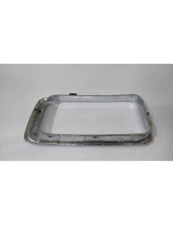 Moldura Da Grade Dianteira Grand Cherokee 2014 - 2018 Prateado Brilhante