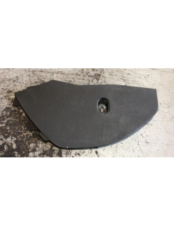 Acabamento Lateral Lado Direito Audi Q3 2015 / 8u1863306 