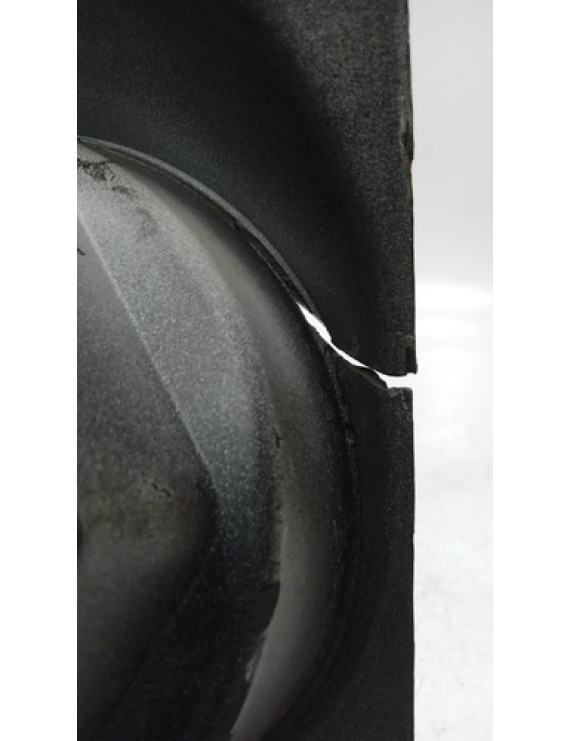 Moldura Da Lanterna Esquerda Tr4 2008 - 2015