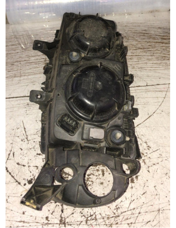 Farol Lado Direito Volvo S80 2001