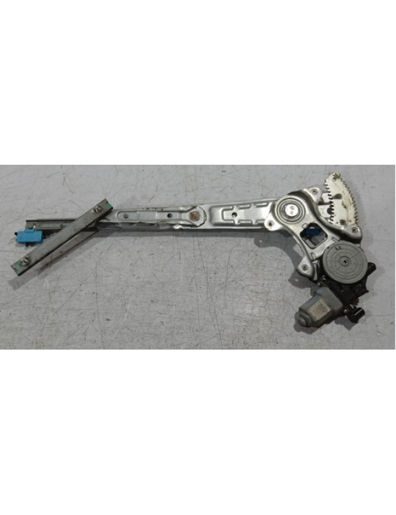 Máquina De Vidro Dianteiro Direito Versa 2014 2015 2016  