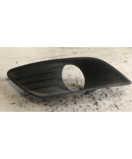 Moldura Farol De Milha Esquerdo Ford Focus 2009 - 2013 Preto