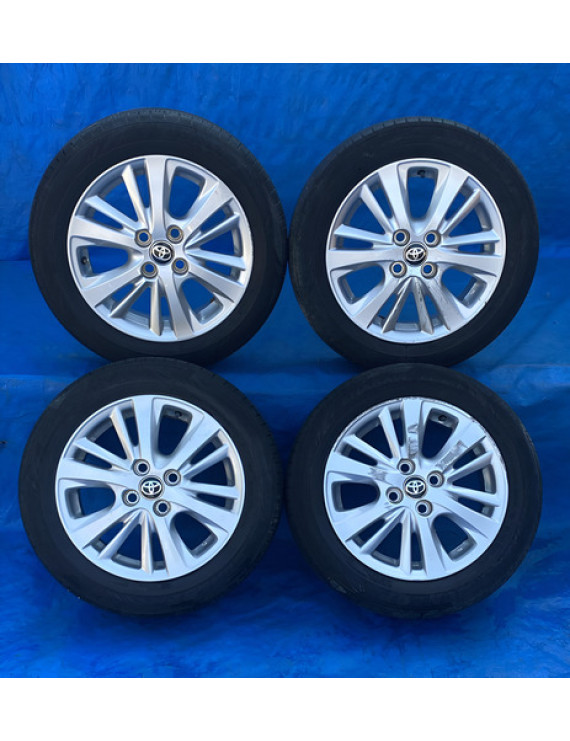 Jogo De Rodas Toyota Yaris 2019 2020 2021 2022 Aro 15 Preto