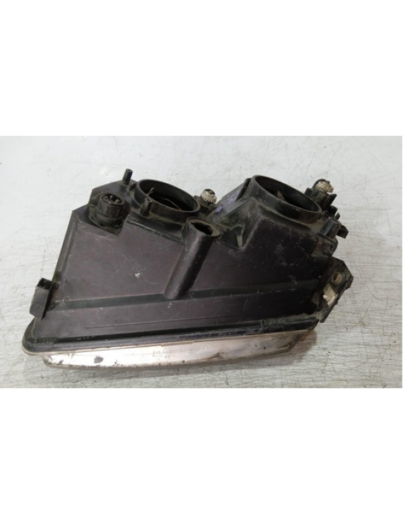 Farol Direito Passat B5 1997 1998 1999 2000 / Detalhe Direito