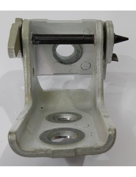 Dobradiça Inf Dianteira Esquerda Peugeot 2008 2016 - 2020