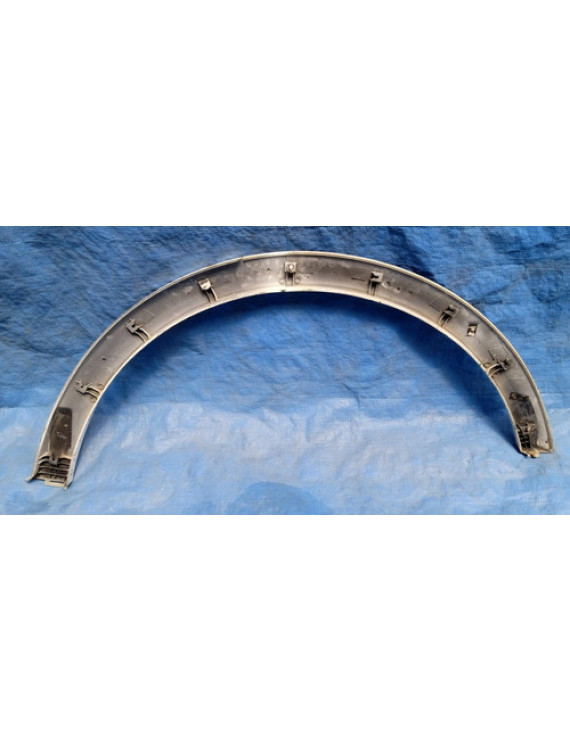 Moldura Caixa Roda Traseira Direita Captiva 2008 2009 2010