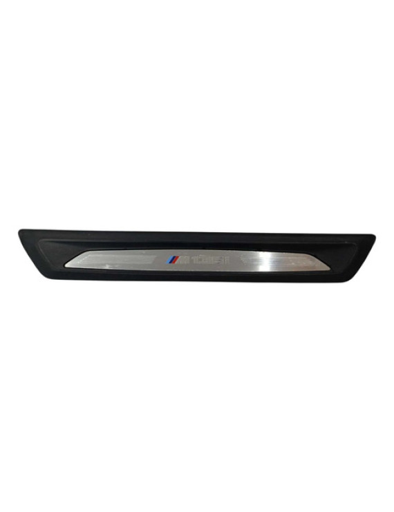 Soleira Porta Dianteira Direita Bmw 135i 2015 2016 Preto