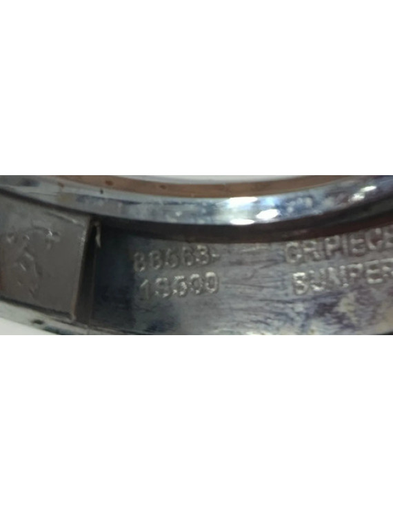 Moldura Aro Farol Milha Esquerda Hb20 2013 - 2018 Prateado Esquerdo