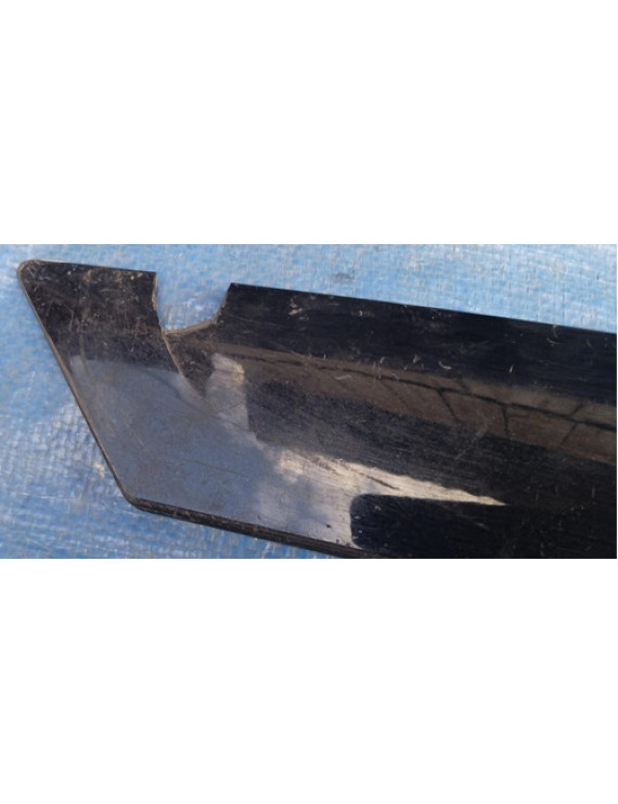 Friso Tampa Traseira Focus Hatch 2008 - 2012 / Avaria