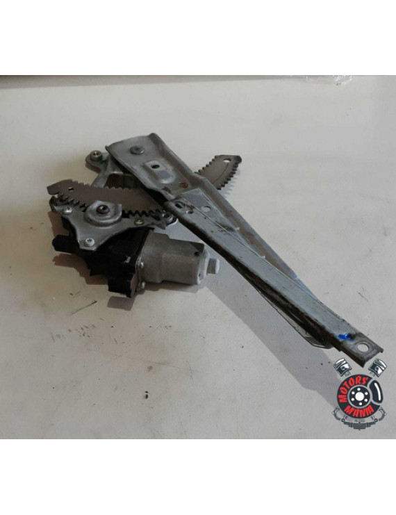Máquina De Vidro Traseira Esquerda Nissan Versa 2012 - 2019