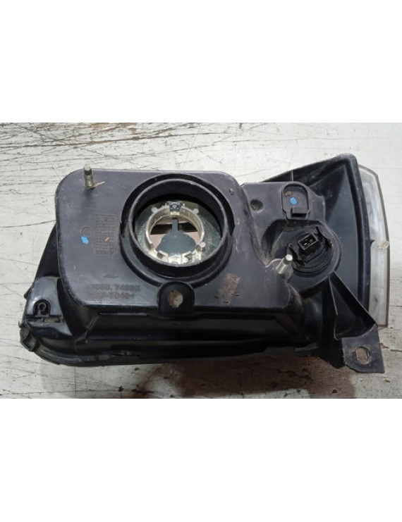 Farol Direito Fiat Uno Mille Fiorino 2005 - 2012 / Avaria