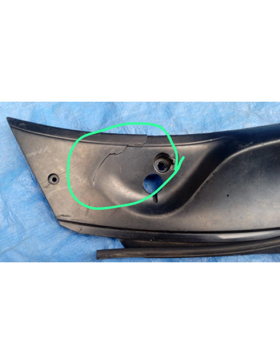 Grade Churrasqueira Grand Caravan 2003 - 2007 Detalhe
