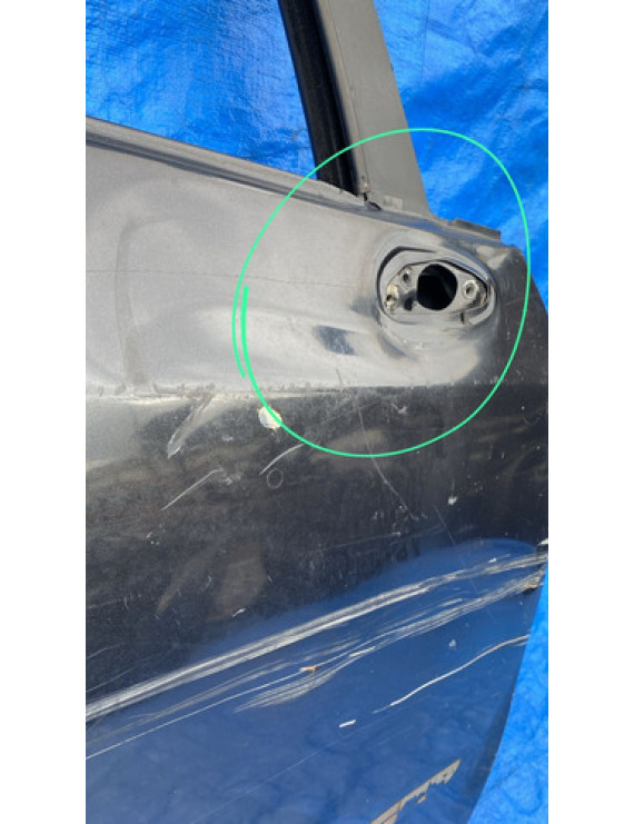 Porta Dianteira Direita Fiat Linea 2009 A 2016