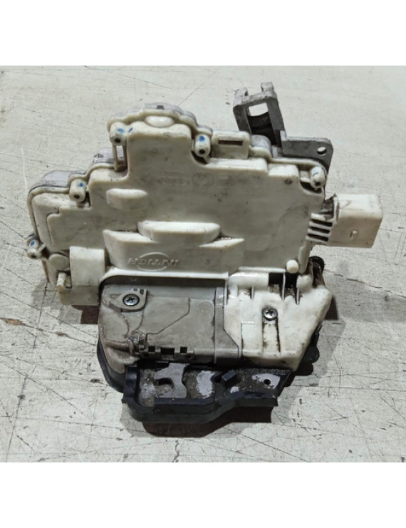 Fechadura Dianteira Direita Passat Variant 2009 - 2012