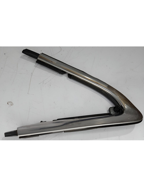Moldura Externa Retrovisor Direito Grand Cherokee 2014 2015 Prateado
