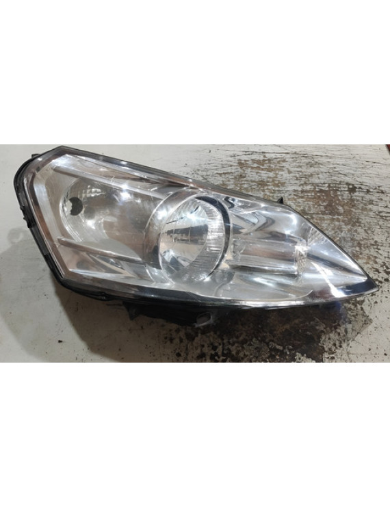 Farol Direito Citroen Jumpy 2015