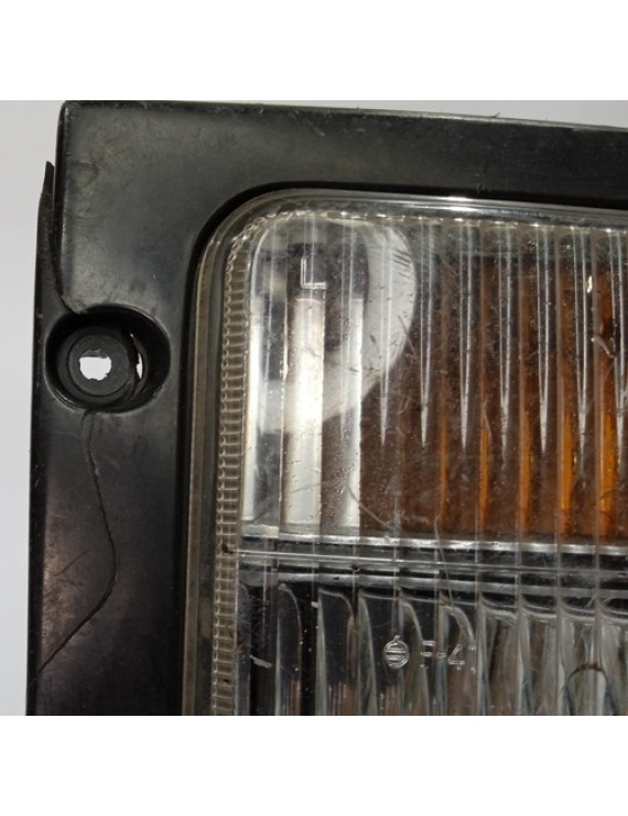 Farol De Milha Esquerdo Daihatsu Térios 1994 - 1998 Detalhe