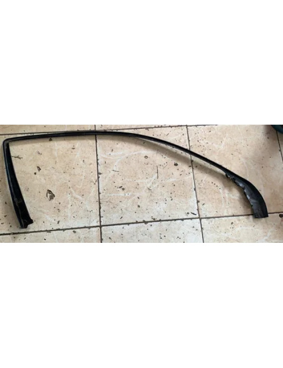 Moldura Interna Porta Diant Dir. Benz Clc 200 10 A2037250471 Preto
