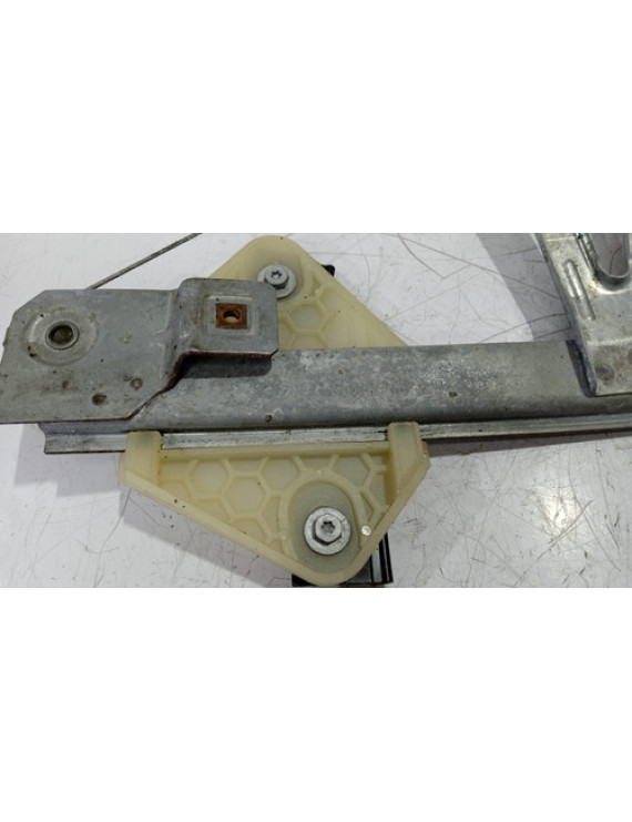 Máquina Vidro Manual Traseira Esquerda Clio 2000 - 2012