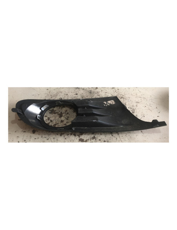 Moldura Farol Milha Esquerdo Golf Vi 2012 / Avaria Preto Esquerdo