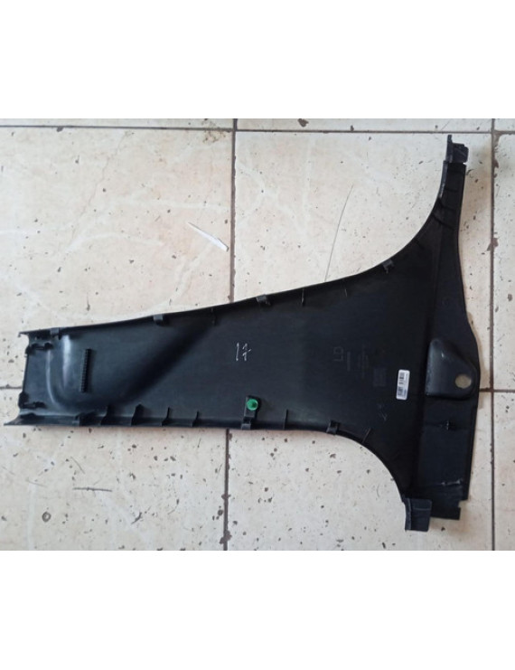 Acabamento Coluna Lateral Inferior Direito Hrv 2018