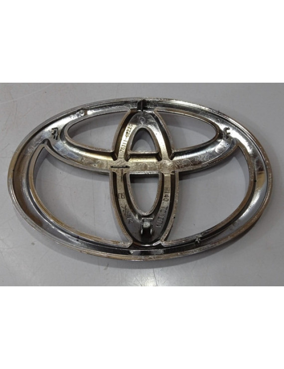 Emblema Grade Dianteira Toyota Corolla 2.0 2016 / Avaria