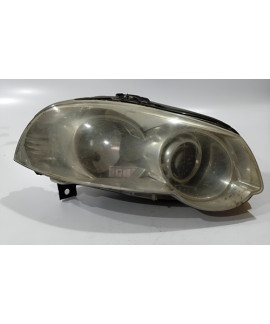 Farol Direito Palio Weekend Strada 2012  2013 2014 / Detalhe Farol Direito Palio Weekend Strada 2012  2013 2014 / Detalhe