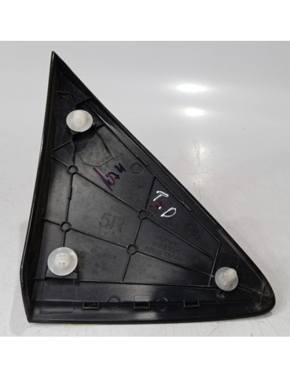 Acabamento Externo Traseiro Direito Yaris Sedan 2019 - 2023