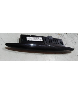 Visor Sensor De Estacionamento Mercedes Gla200 2014 15 2016 Preto