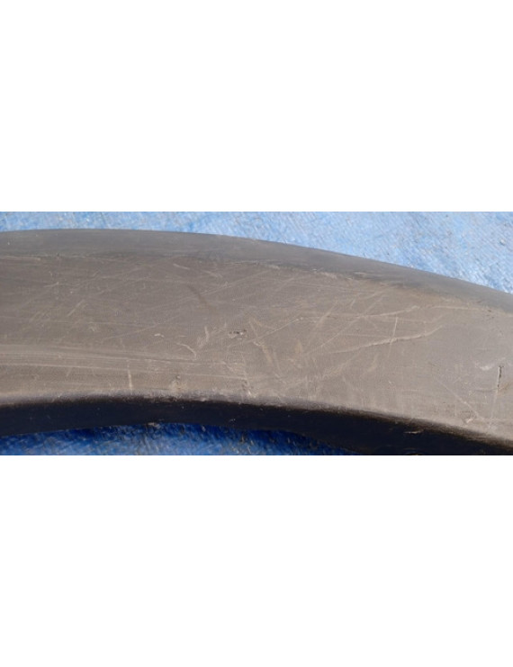 Moldura Paralama Traseira Esquerda Sandero 2008 - 2013