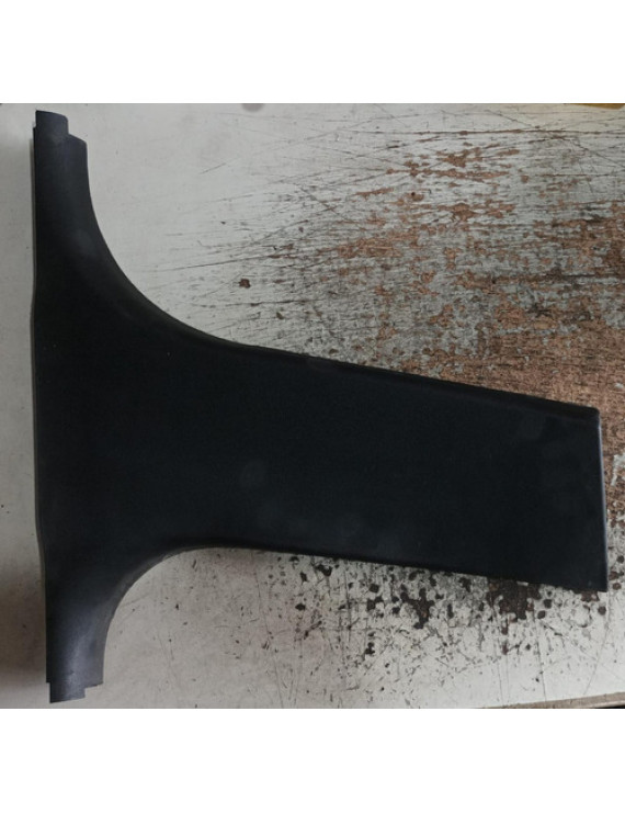 Moldura Pé Coluna Lado Esquerdo Bmw 318i 2010