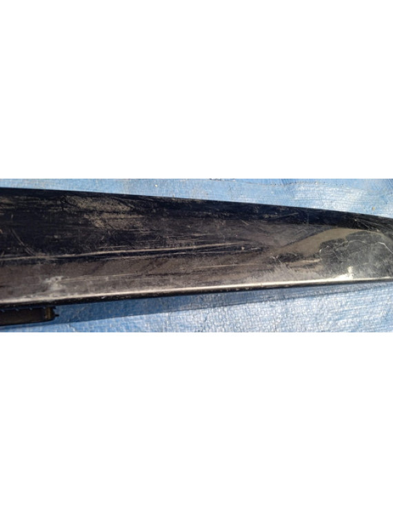 Friso Tampa Traseira Focus Hatch 2008 - 2012 / Avaria