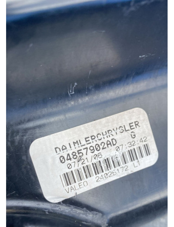 Suporte Grade Churrasqueira Grand Caravan 2006 / Detalhe