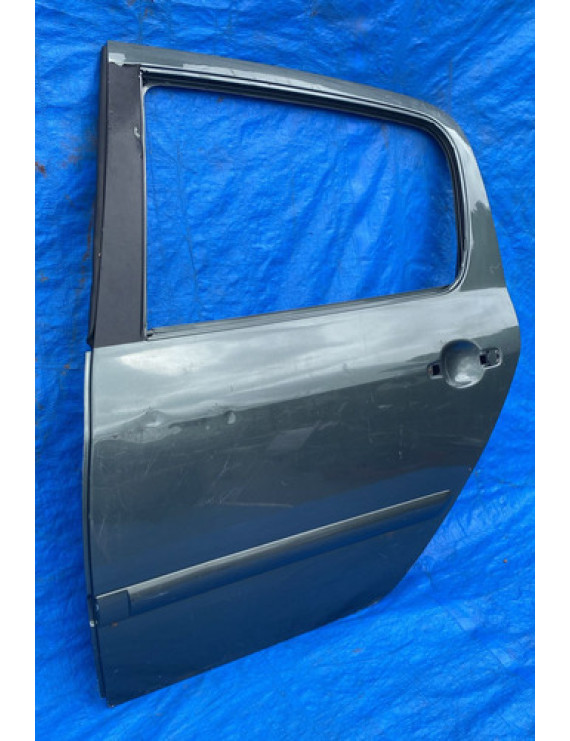 Porta Traseira Esquerda Peugeot 307 Sw 2003 A 2011 Detalhe