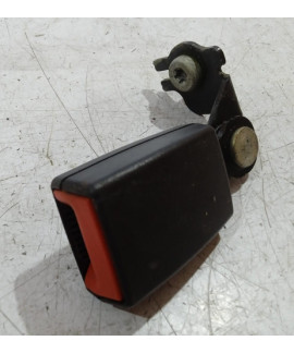 Engate Do Cinto Traseiro Direito Mini Cooper S 2015 - 2019
