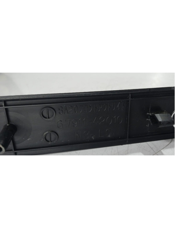 Soleira De Porta Dianteira Direita Toyota Rav4 2001 - 2006