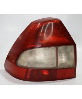 Lanterna Esquerda Ford Fiesta Sedan 2000 - 2004