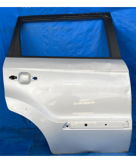Porta Traseira Direita Kia Soul 2008 - 2014 / Detalhe  Direito Prateado