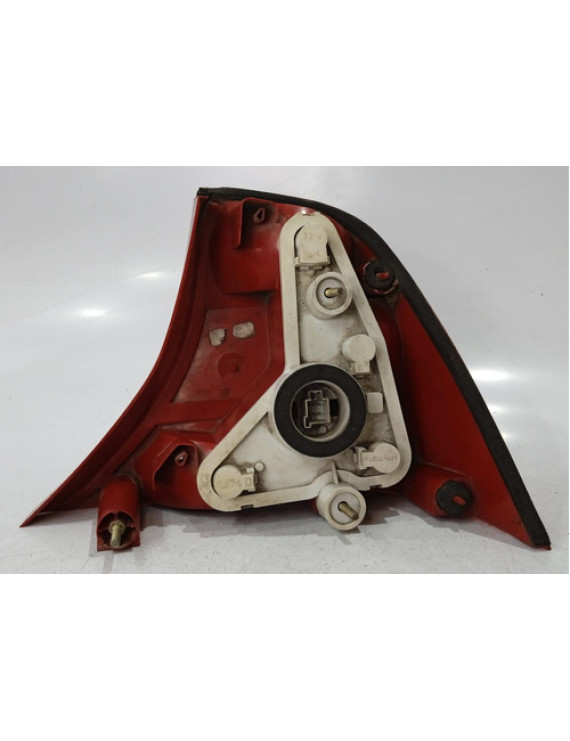 Lanterna Esquerda Ford Focus Sedan 2001 - 2008