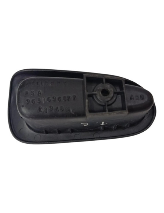 Puxador Porta Traseira Esquerda Peugeot 206 207 2007 - 2012 Preto
