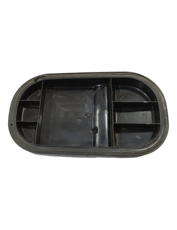 Tampa Farol Direito Volvo C30 V50 2008 - 2012 / Detalhe 