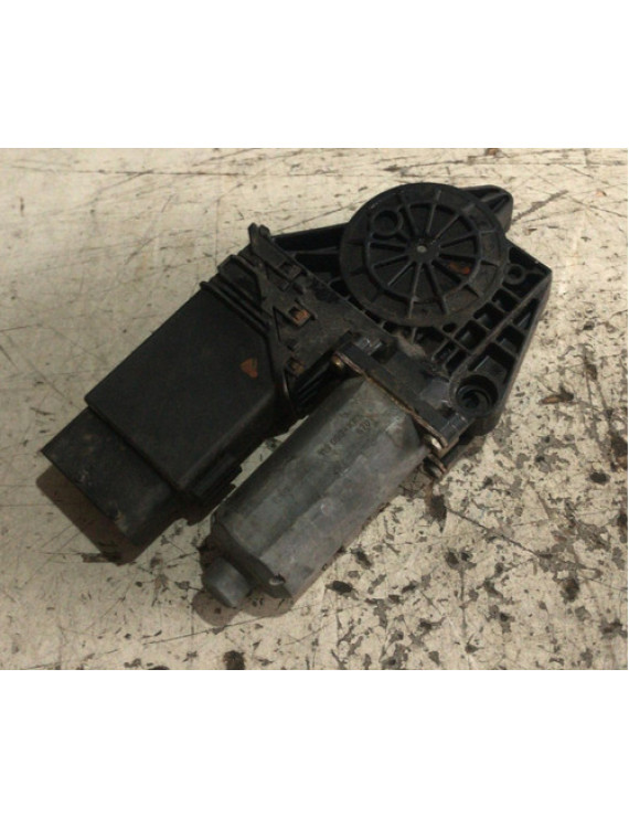 Motor Vidro Dianteiro Direito Golf Passat 1998
