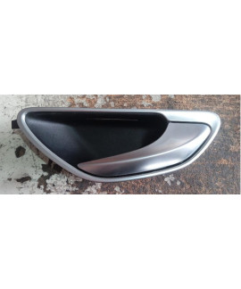 Maçaneta Interna Dianteira Direita Mercedes C180 C300 2018
