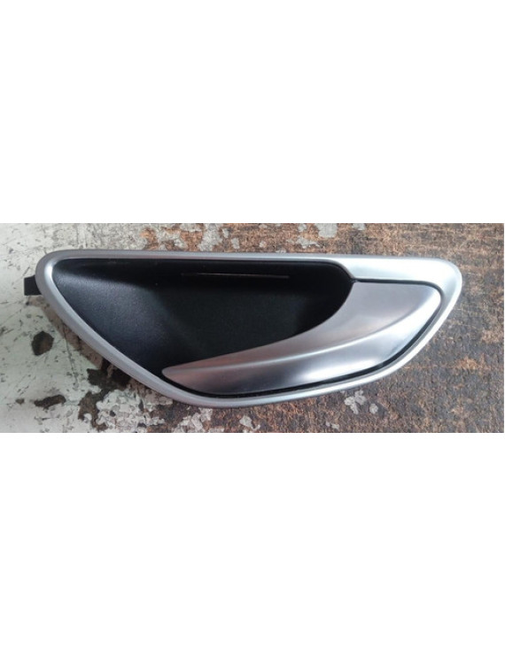 Maçaneta Interna Dianteira Direita Mercedes C180 C300 2018
