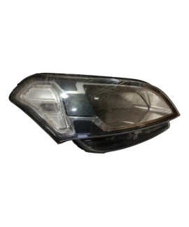 Farol Direito Kia Soul 2009 2010 2011 2012 / Detalhe Direito/passageiro Farol Direito Kia Soul 2009 2010 2011 2012 / Detalhe Direito/passageiro