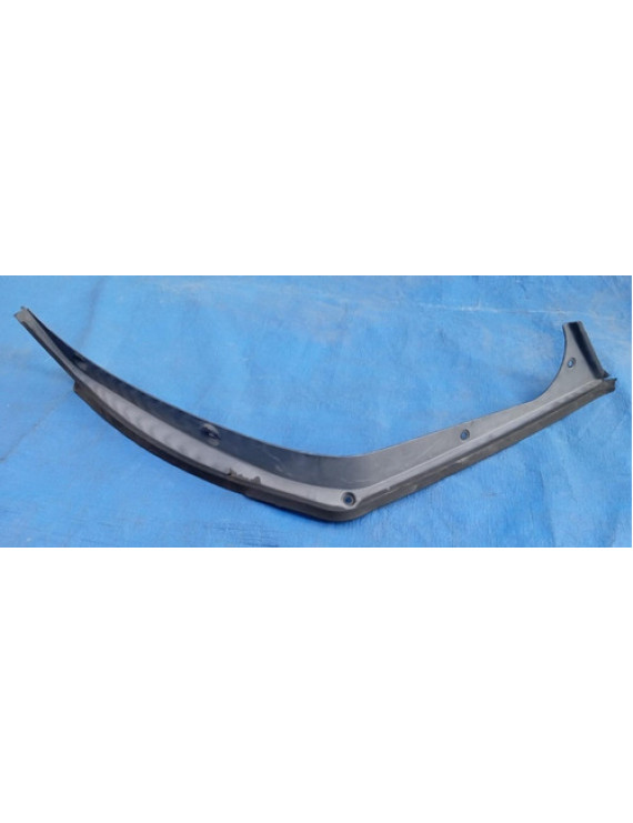 Acabamento Lado Direito Porta Malas Mercedes C180 2012