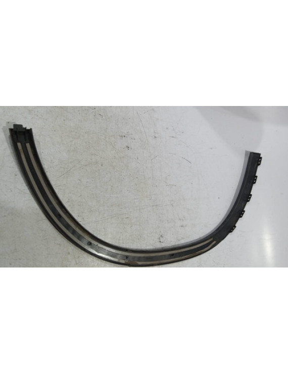 Moldura Paralama Traseiro Esquerdo Mercedes Gla200 2014   
